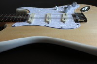 /album/galerie-de-photos-strat-/white-falcon-14-jpg/